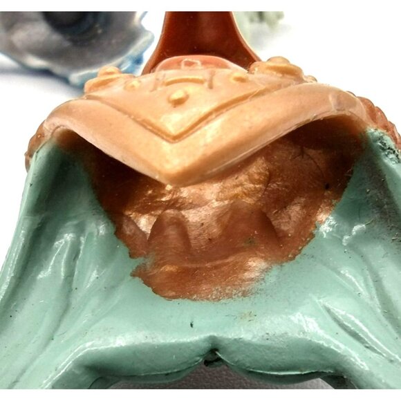 Armor Cowls Imaginext Character Toy Plastic Accessories Vintage Lot 4 piece - Picture 15 of 15